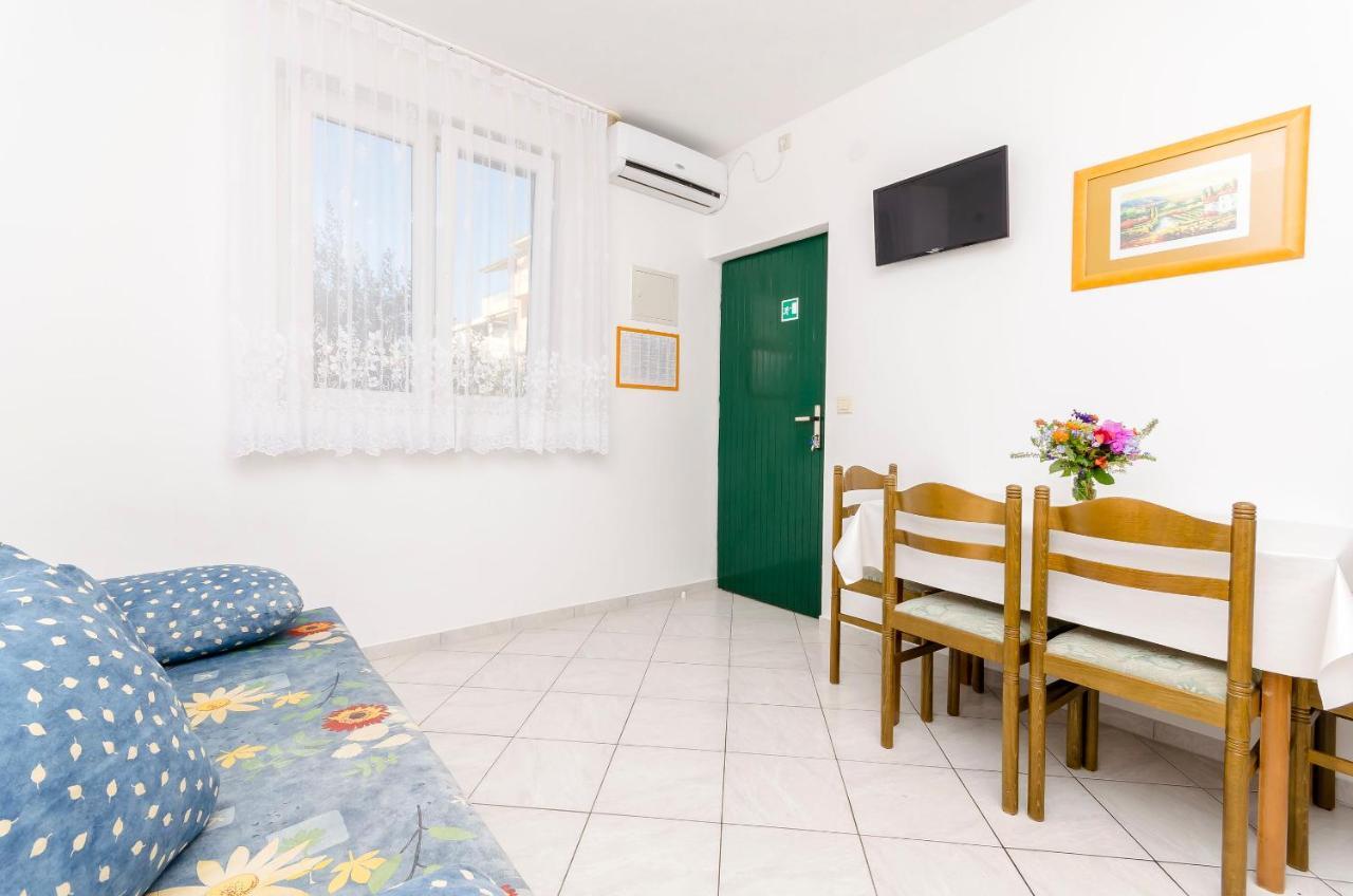 Apartments Mate Trogir Exteriör bild