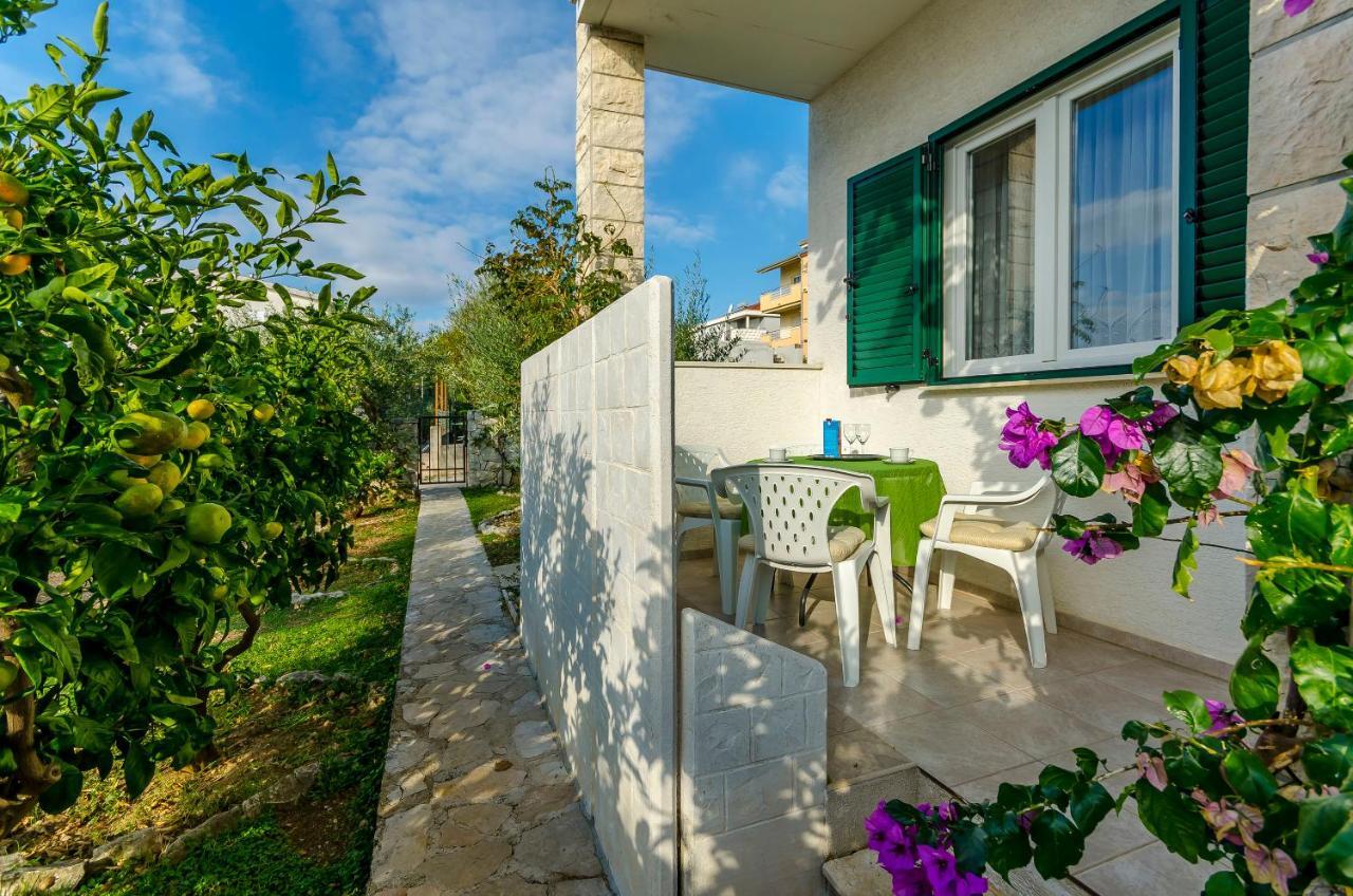 Apartments Mate Trogir Exteriör bild