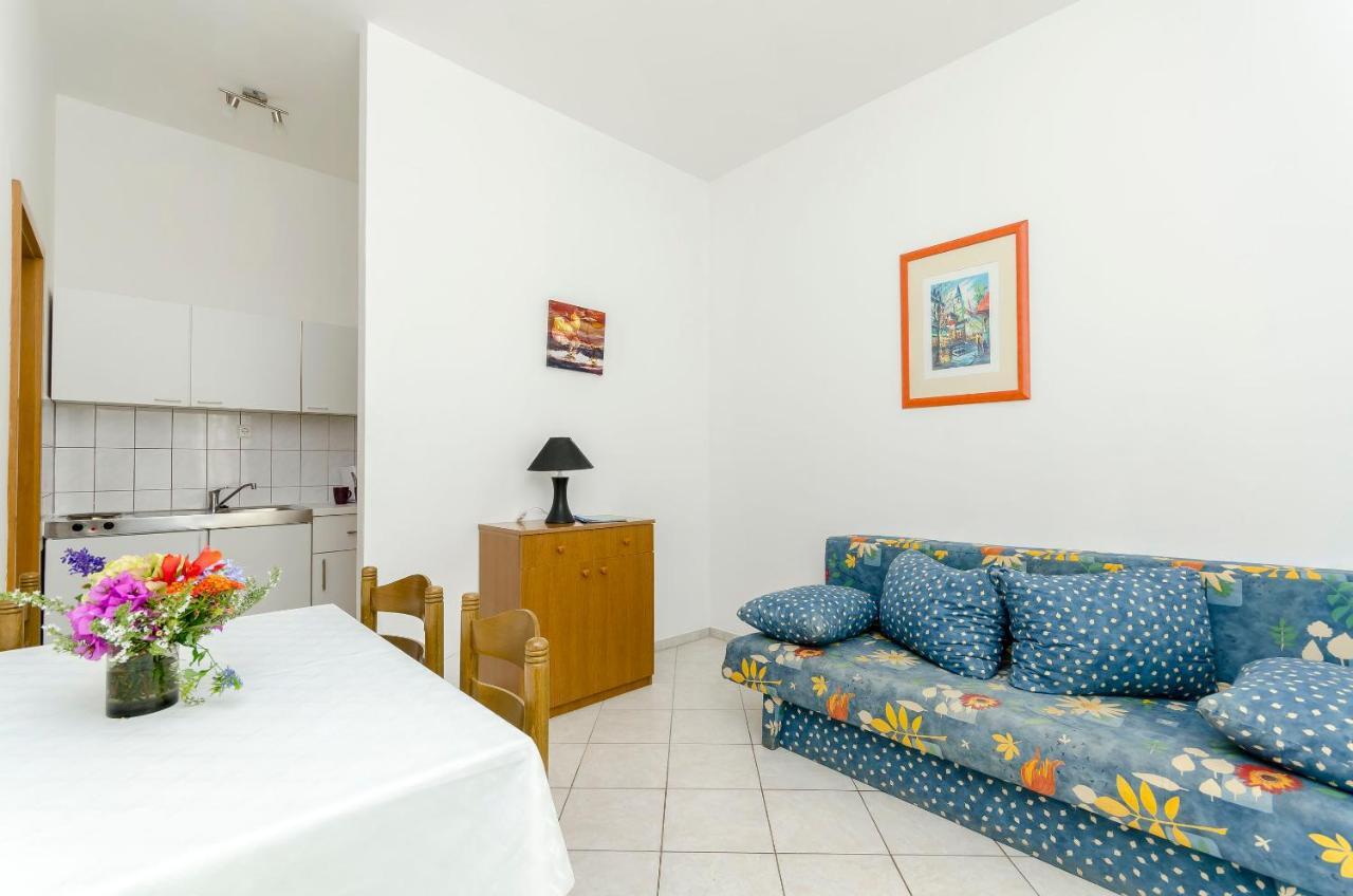 Apartments Mate Trogir Exteriör bild